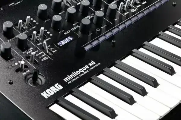 Аналоговий синтезатор Korg MINILOGUE-XD, фото 3