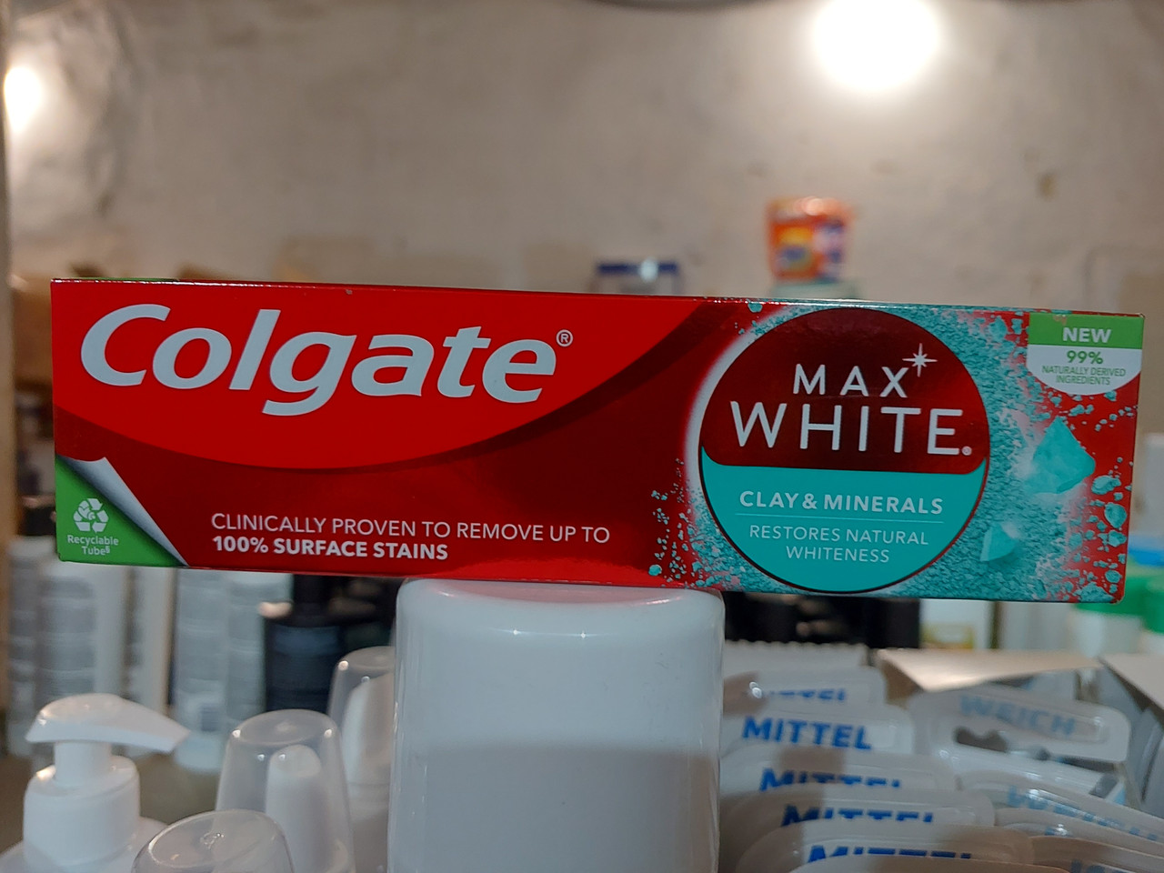 Зубна паста Colgate Max Optic White Charcoal Optic white вибілювальна з вугіллям 75 мл