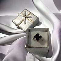 Женское серебряное кольцо Клевер с ониксом