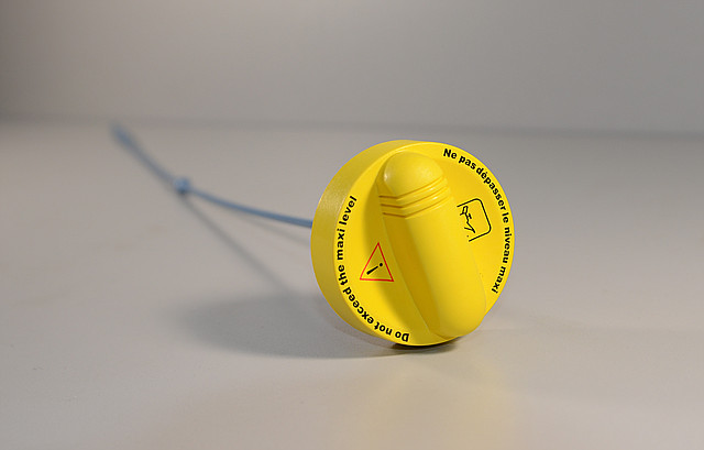 Щуп індикатор рівня масла на Renault Trafic 2006-> 2.0 dCi — Renault (Оригінал) - 7701069551, фото 1