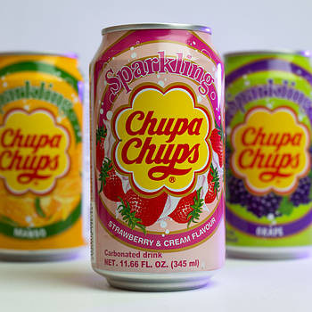 Напій газований Chupa Chups - Strawberry and cream flavouring