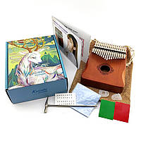 Музыкальный инструмент Калимба деревянная подарочный набор 22х16х6,5см (35062A)