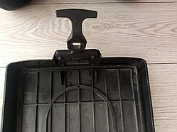 Ремонт кришки сівалки "John Deere"