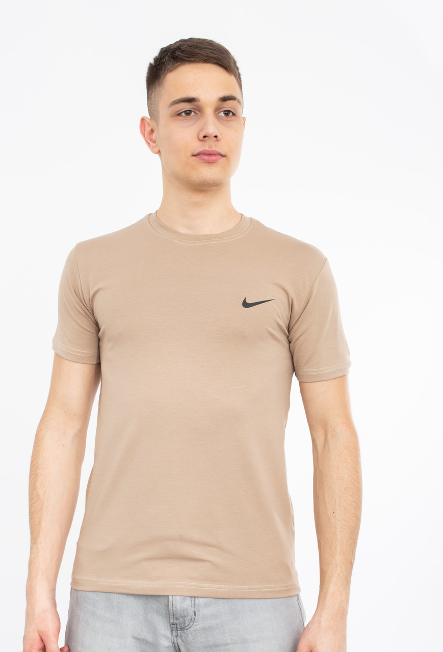 Чоловіча футболка Nike беж