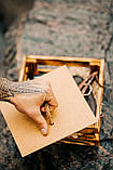 Оберег медальйон молот бога грому "Сорушник" з ексклюзивним дизайном + коробка з дерева "Vikings", фото 4