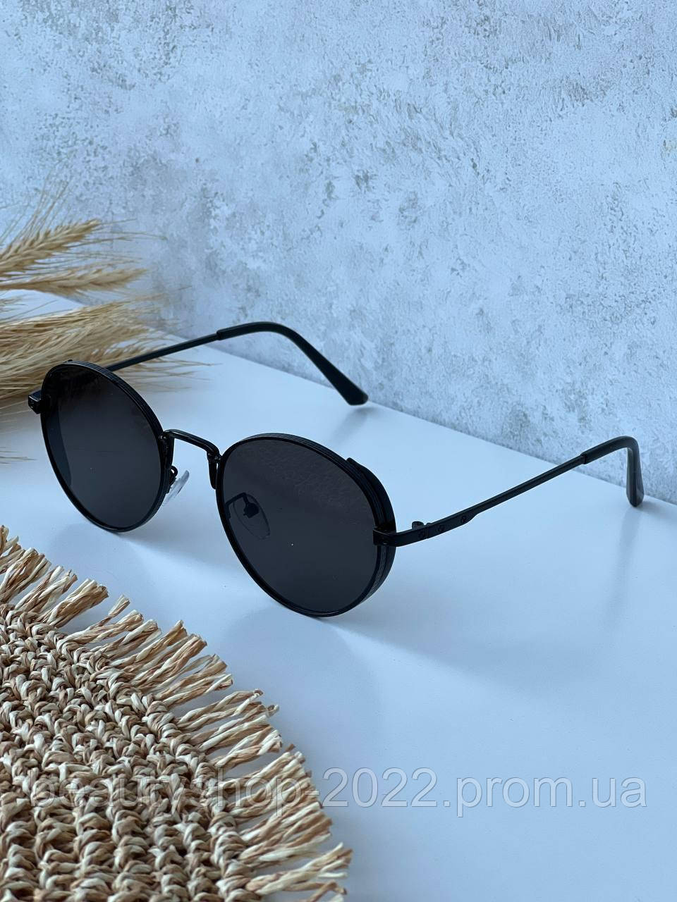 Женские солнцезащитные очки (Серветка + мішечок + коробочка) - фото 6 - id-p2132400675
