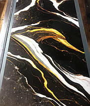 Наклейка на кухонний фартух 60 х 200 см, з фотодруком та захисною ламінацією Мармур чорний із золотом та білим, фото 3