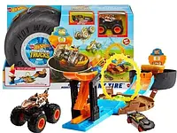 Трюкова шина Mattel Gvk48 Hot Wheels Monster Trucks Stunts Arena 2 машини.