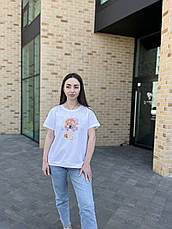 Жіноча футболка в прямому пошитті з принтом розміри 48, 50, 52, фото 3