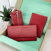 Подарунковий жіночий набір №92: гаманець Leona + обкладинка на паспорт + ключниця (червоний пітон)