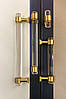 Прозора ручка-скоба модерн AG2-150-128 GOLD ACRYLIC золото 128 мм, фото 7