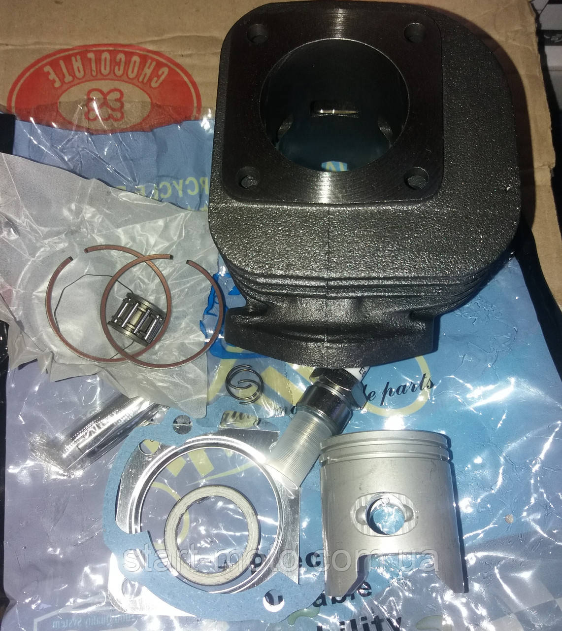 Циліндр комплект+свічка Honda 65cm3 TOPIC AF38 (Ø44 p-12) фірма (Lipal) Японський бренд., фото 1