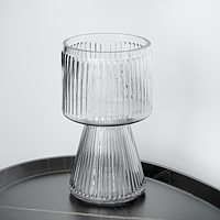 Стеклянная фигурная ваза ребристая 20 см