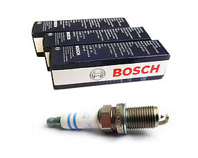 Bosch Platinum для AUDI Q3 2.0 TFSI quattro 2011-2020 Свічка запалюваня