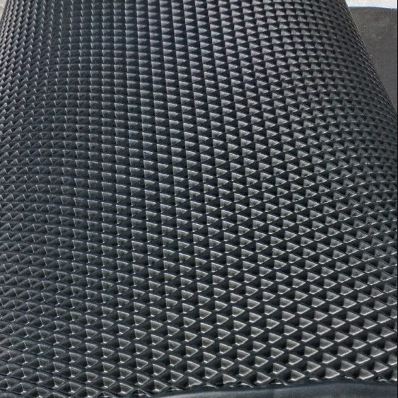 Чорний EVA матеріал для виготовлення автокилимків (листовий) РОМБ 100х150 см товщина 10 мм