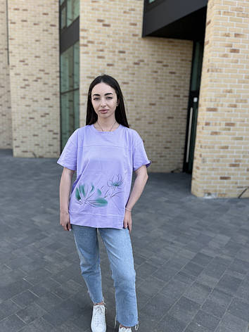 Жіноча футболка в прямому пошитті з принтом розміри 48, 50, 52, фото 2