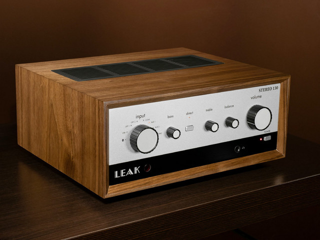 Leak Stereo 130 Walnut