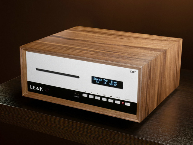 Leak Stereo 130 Walnut