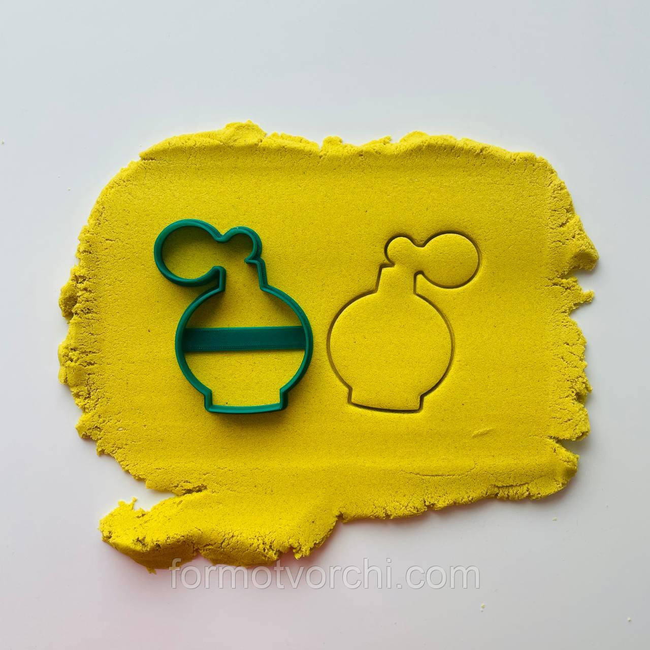 3D-формочки-вирубки для пряників "Парфуми 4"