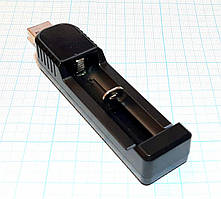 Зарядний пристрій USB для акумуляторів Ni-Mh, AAA, AAA, AAAAA, N size