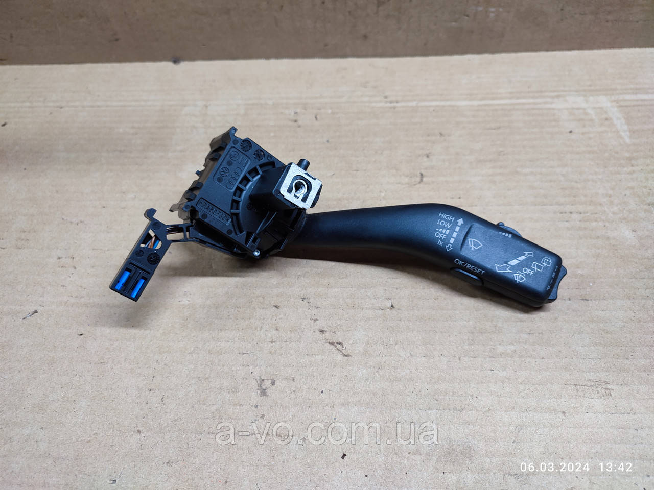 Подрулевой переключатель Audi Seat VW Skoda 1k0953519j, фото 1