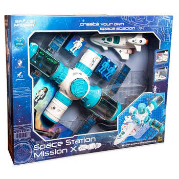 Ігровий набір "Космічна станція" (корабель, світло, звук, ракета, набір моделей астронавтів) CF80002
