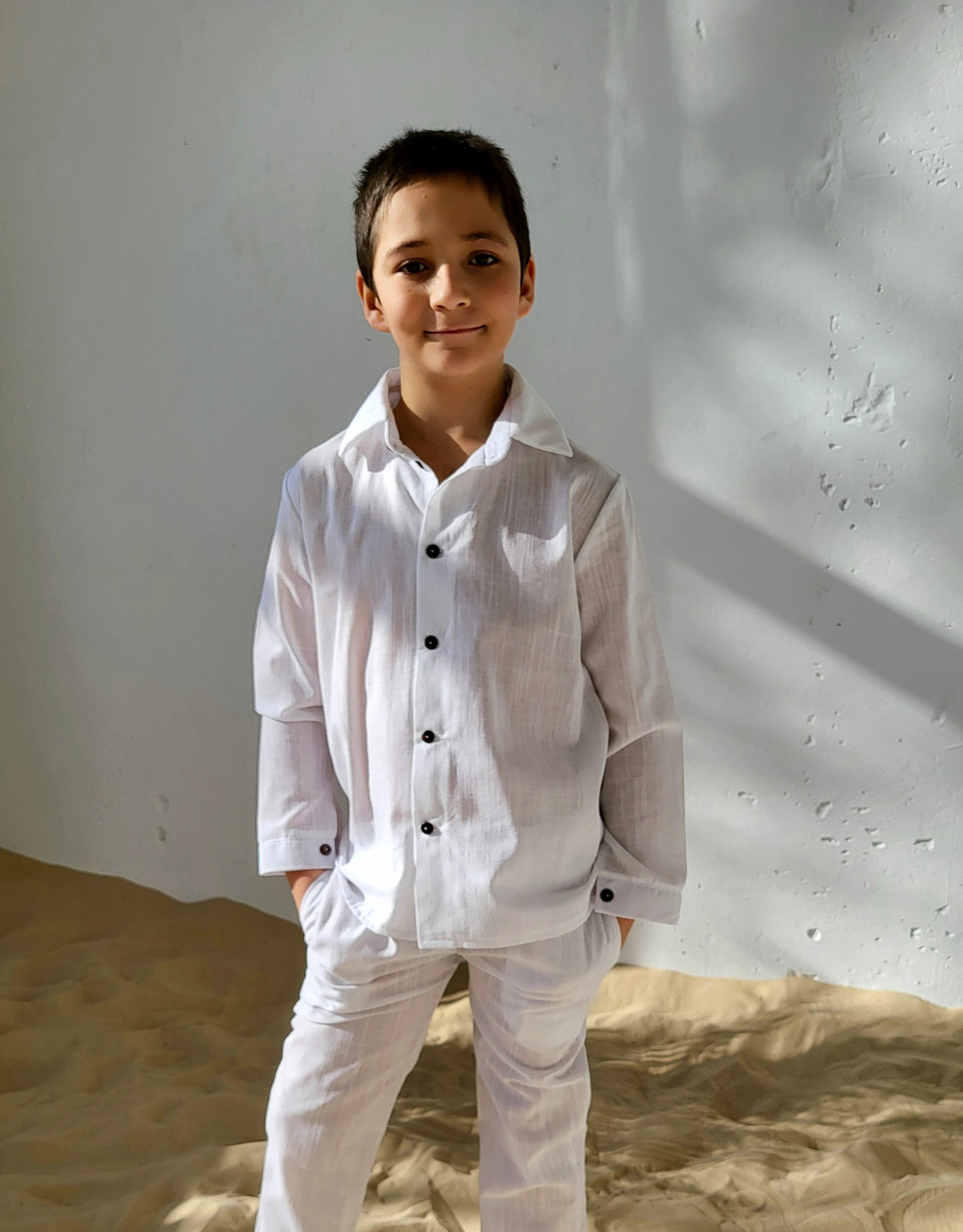 Дитяча сорочка лляна класична стильна біла сорочка з довгим рукавом