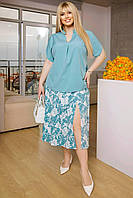 Жіночий літній костюм із софту, бірюзового кольору