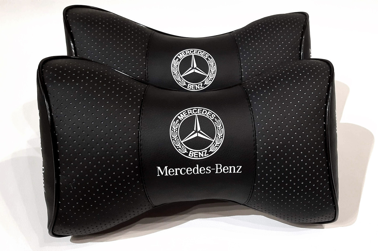 Подушка на підголовник в авто з логотипом Mercedes-Benz чорна 1 шт