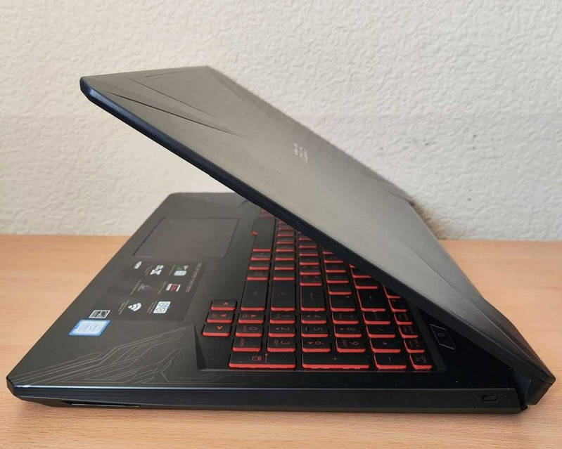 HOT I7 8750h Asus Tuf Fx504 Ssd Игровой ASUS TUF FX504 I7