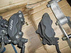 Гальмівний супорт Honda CBR600 F4