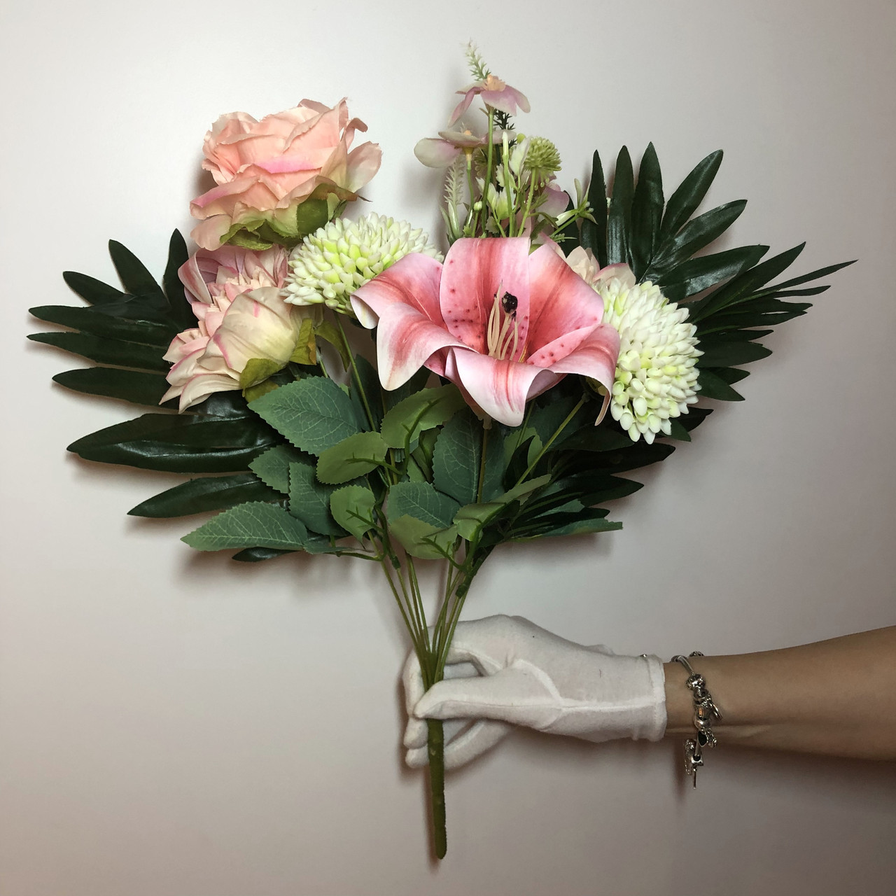 Искусственный букет микс розы с лилиями 48см (розовый) - фото 2 - id-p2134436557