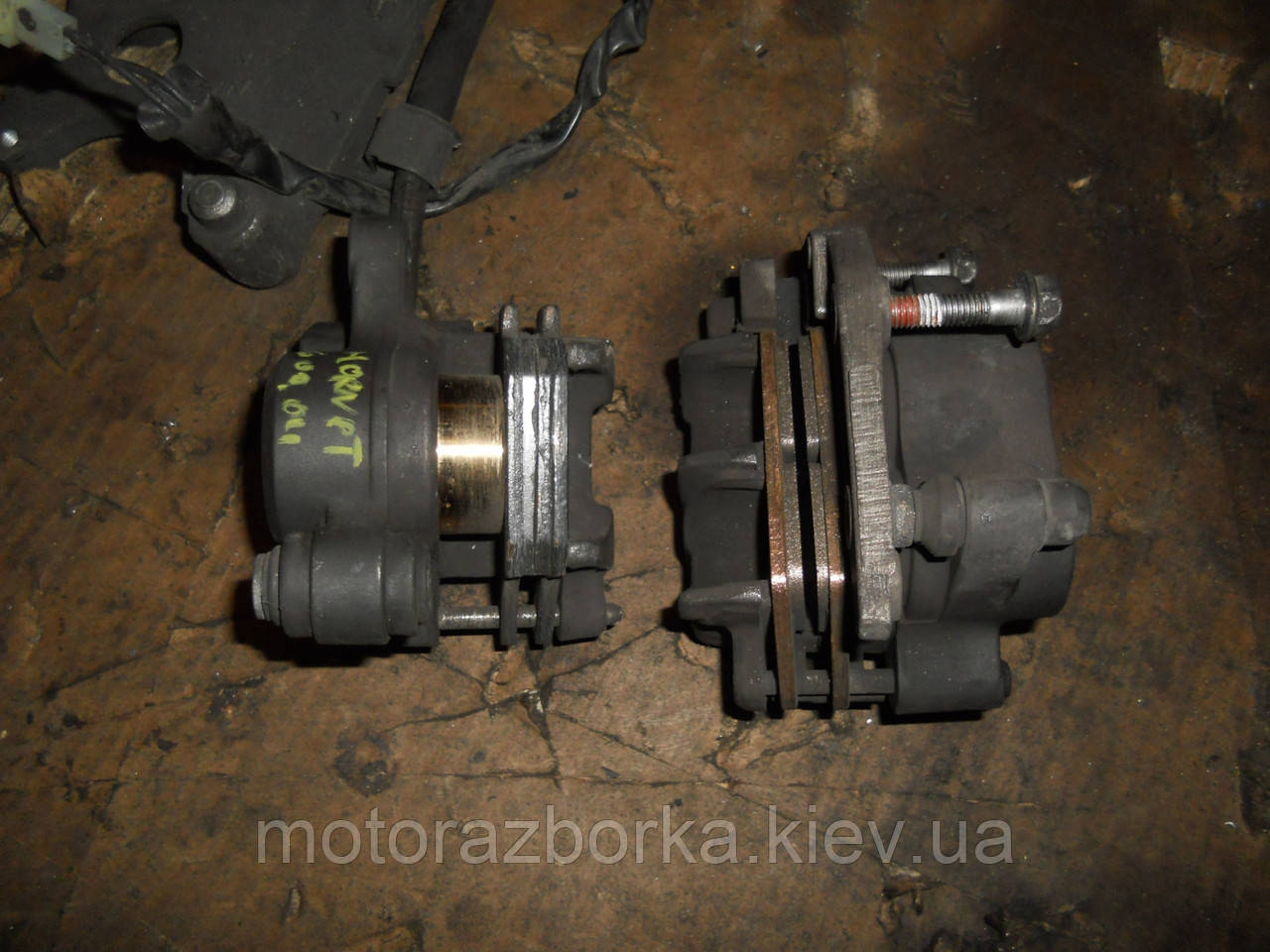 Гальмівні колодки Honda Hornet 600