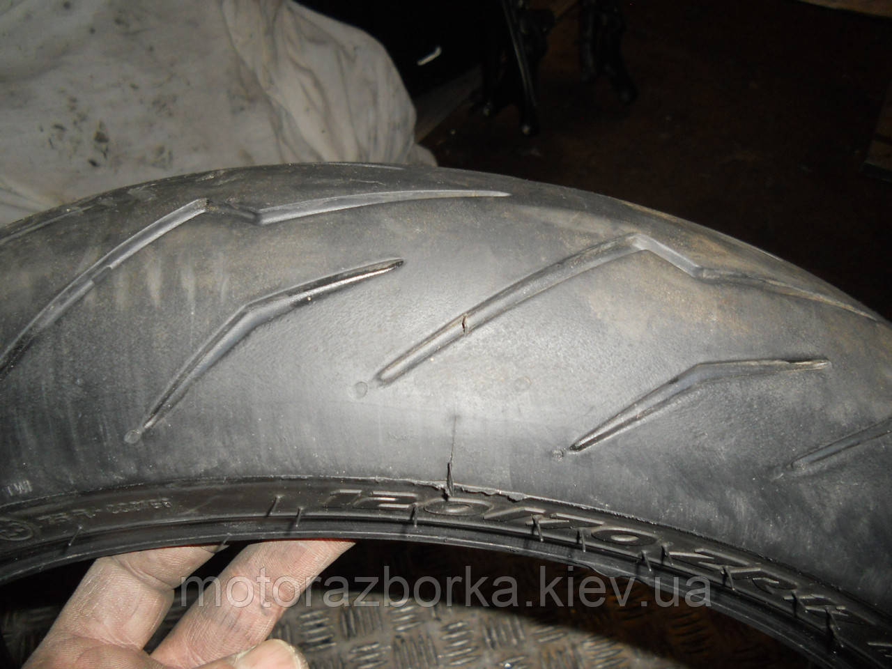 120/70 ZR 17 M/C 58W Pirelli Diablo Rosso