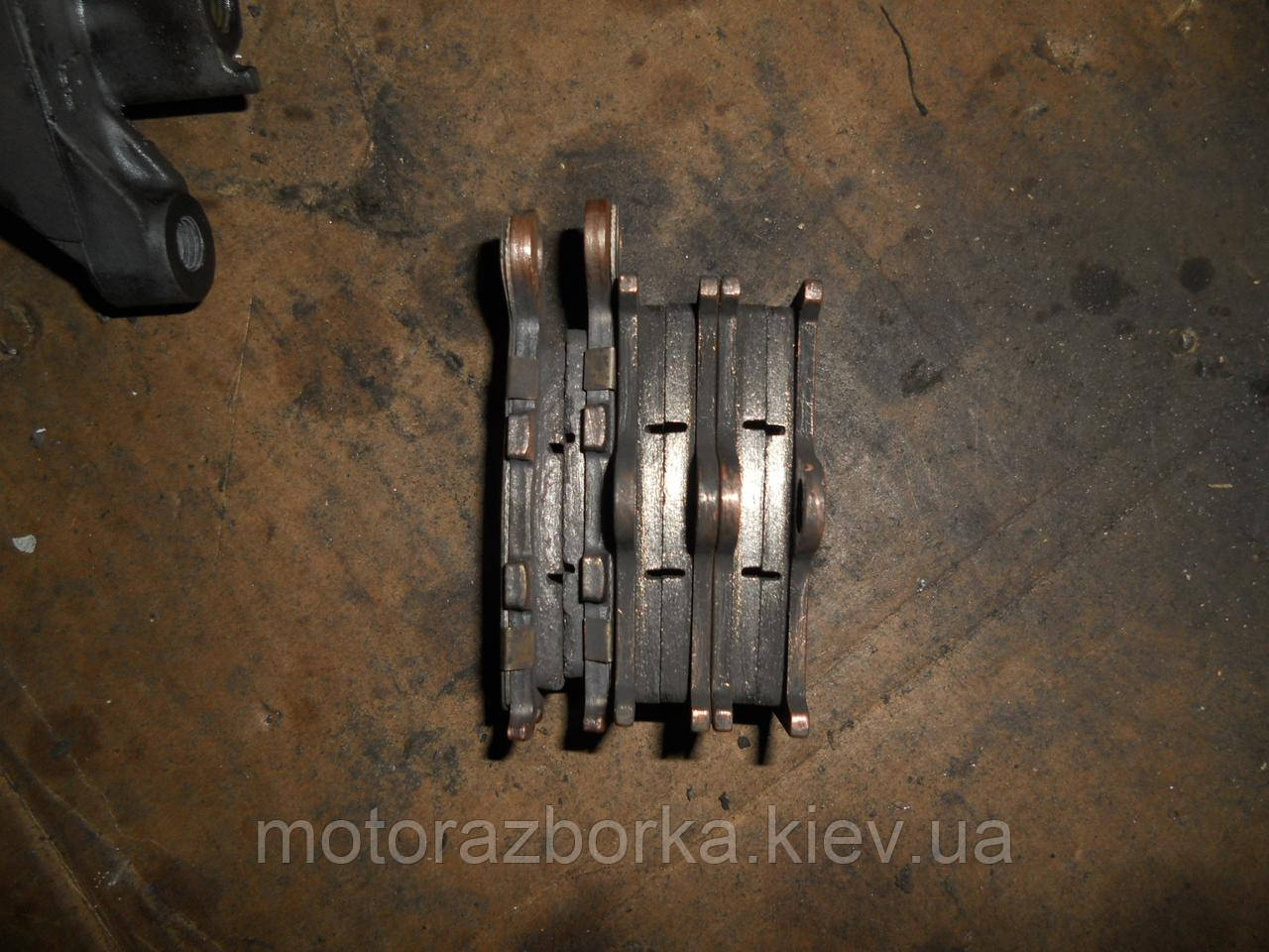 Гальмівні колодки Yamaha R6