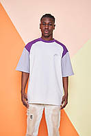 Белая мужская футболка с фиолетовыми вставками N9 - white Shopy Біла чоловіча футболка з фіолетовими вставками