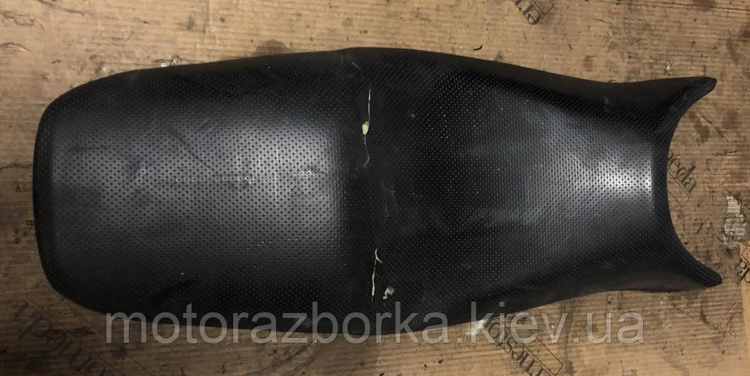 Сидіння Yamaha FZ6