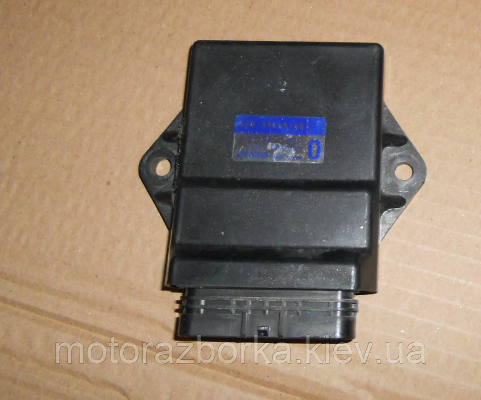 Комутатор Yamaha T-Max 500