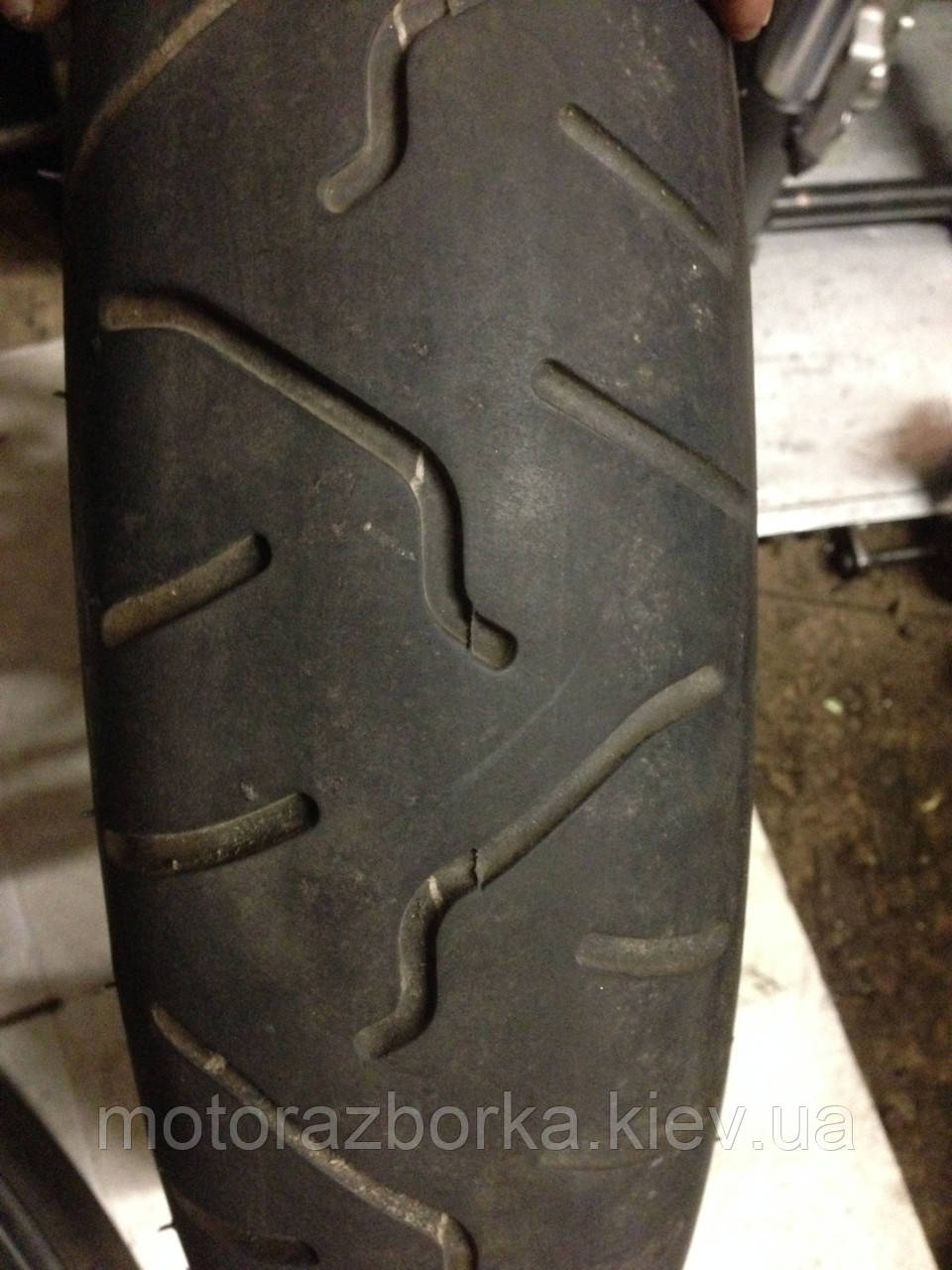120/70 ZR17 Bridgestone Battlax BT014
