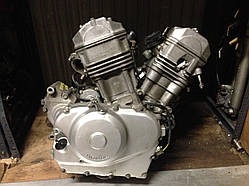 Двигун Honda Deauville 650