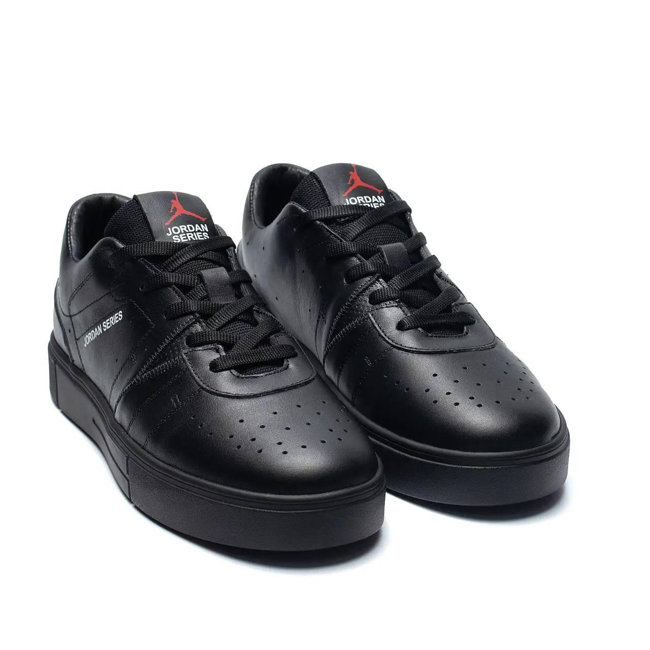 Чоловічі шкіряні кросівки Jordan Black — чорні, фото 1