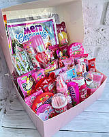 Эксклюзивный подарочный набор с конфетами и игрушкой для девочки на день рождения