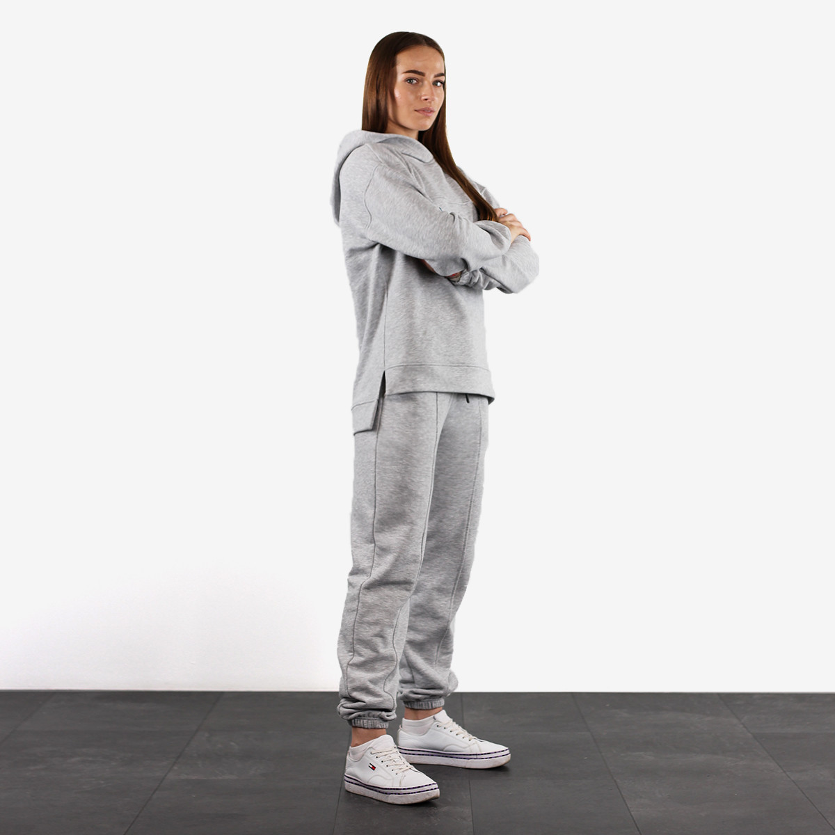 Жіночий спортивний костюм FREELY сірий M