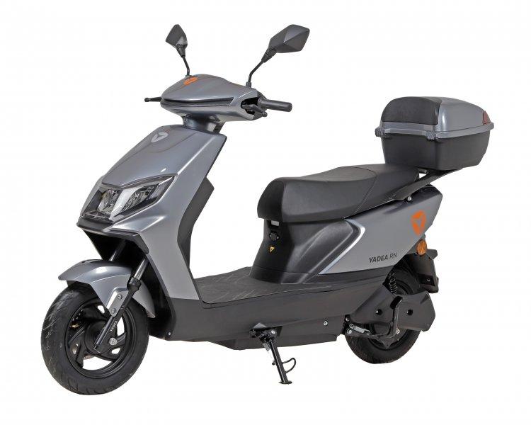 Електроскутер YADEA RN (gray)