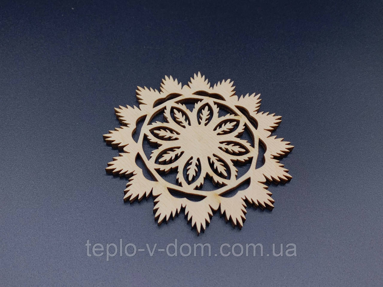 Дерев'яна новорічна іграшка. Фанера. 9см