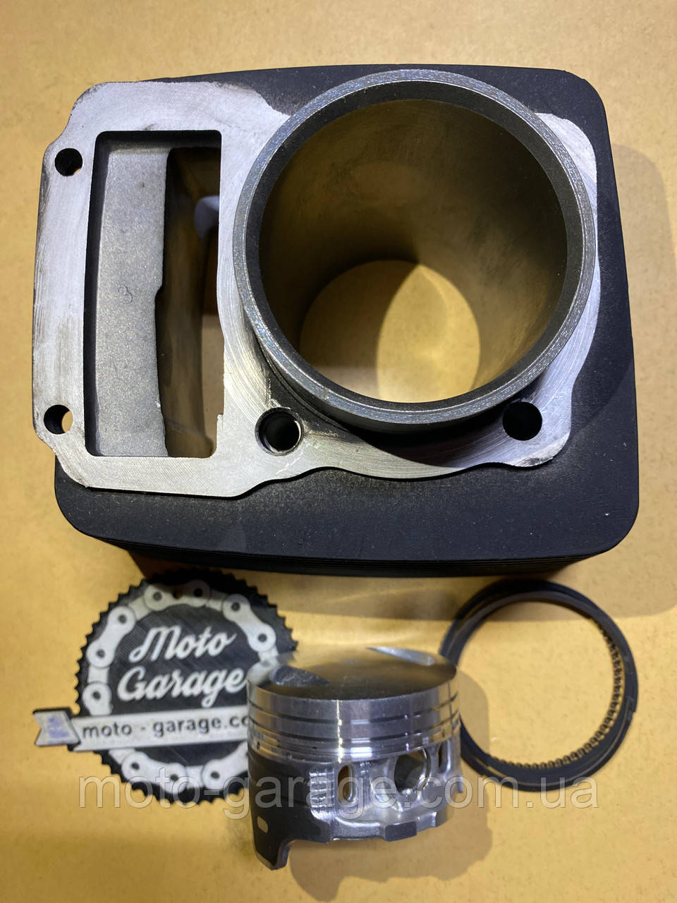 5548641765_w640_h640_554864176