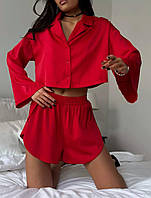 Качественная и удобная пижамка подойдет для сна или как домашняя одежда. червоний