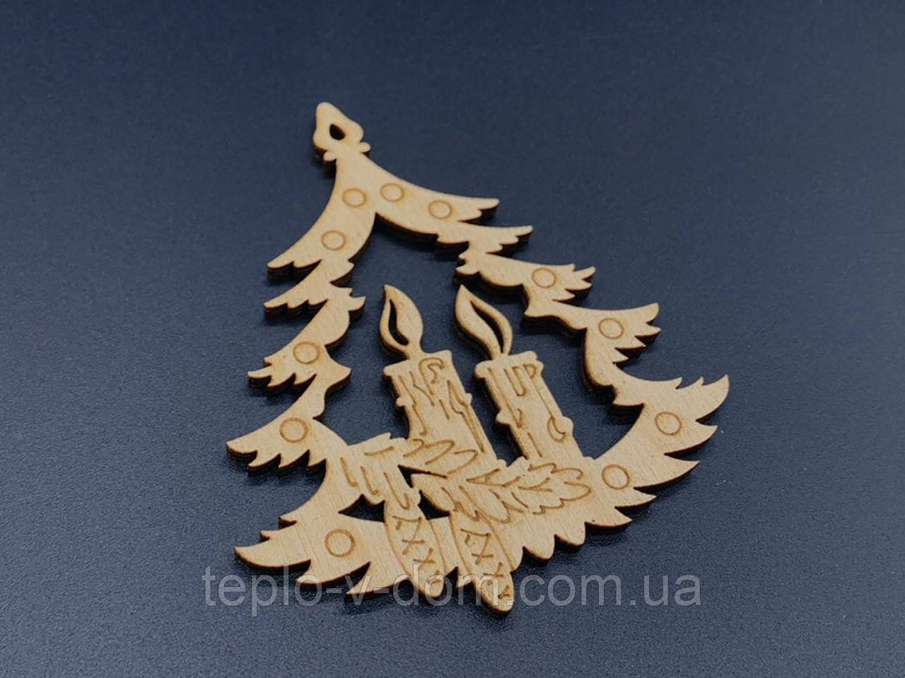 Дерев'яна новорічна іграшка. Фанера. 9х8см