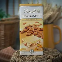 Шоколад білий з мигдалем Lindt Les Grandes Mandel 150 г