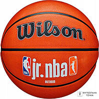 Мяч для баскетбола Wilson JR NBA FAM LOGO AUTH OUTDOOR BSKT WZ3011801XB6 (WZ3011801XB6). Баскетбольные мячи.